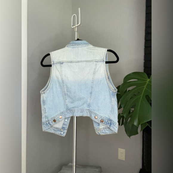 Jean Vest - Picture 2 of 2